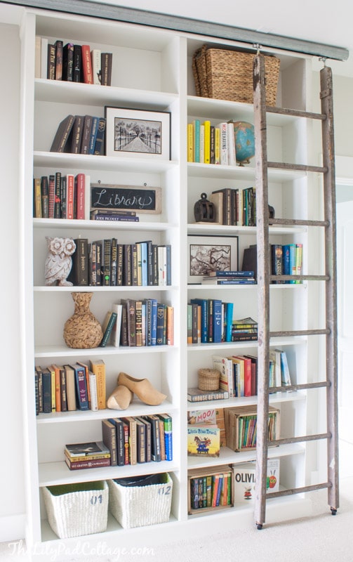 How to Decorate a Bookshelf -->> Billy Bookcase Hack with Ladder