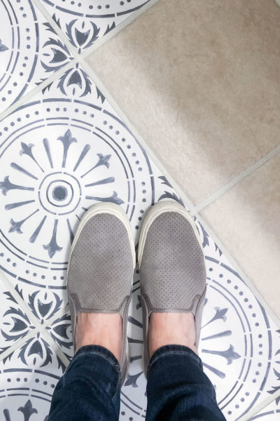 These kids slip-on sneakers are so comfy and cute! Perfect with skinny jeans and a cute top!