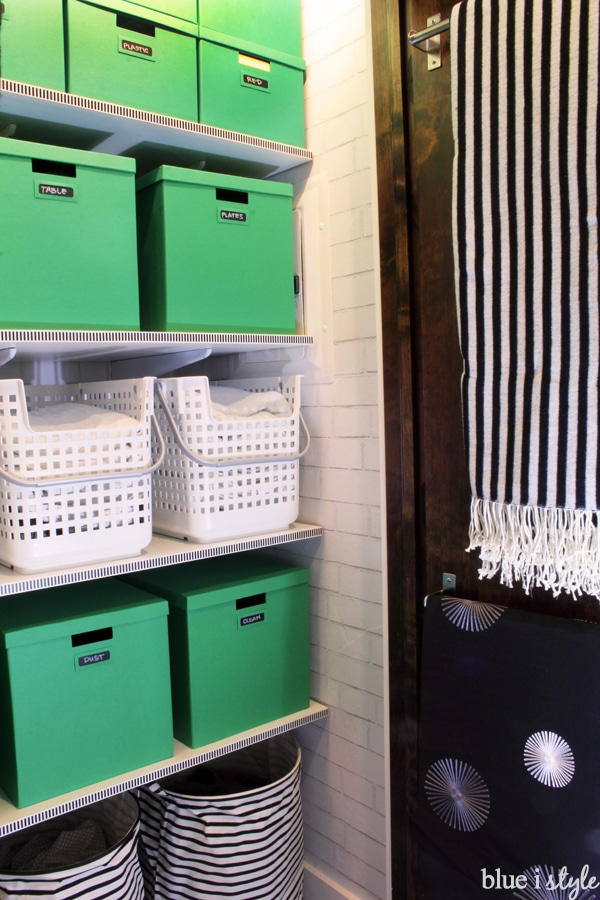 Yet another inspiration piece for learning how to organize a linen closet is this beautiful closet from Blue I Style.