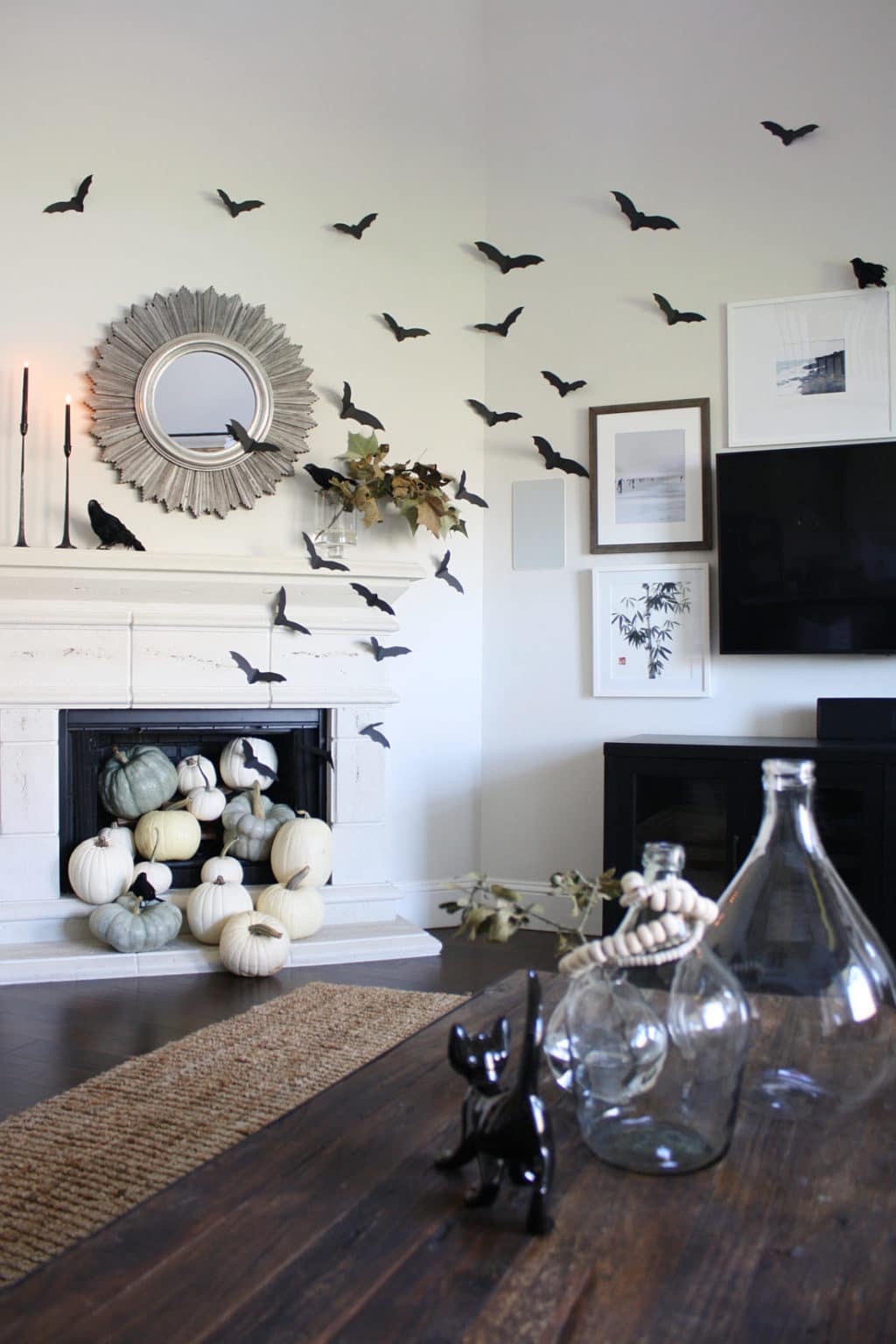 Paper bats make beautiful decor for Halloween!