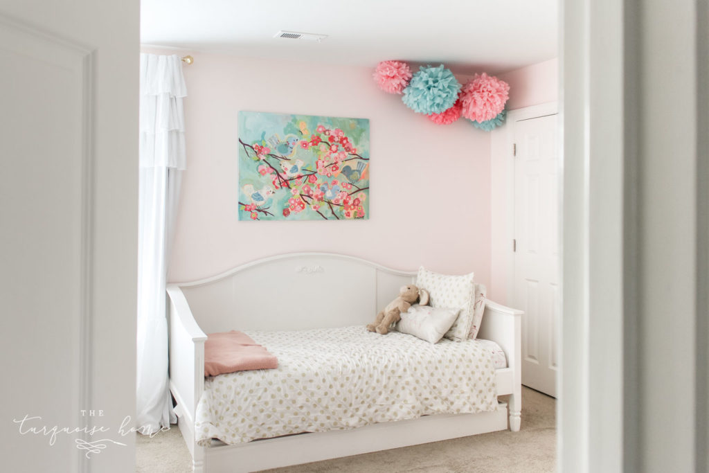 Pink Girls' Room Decor