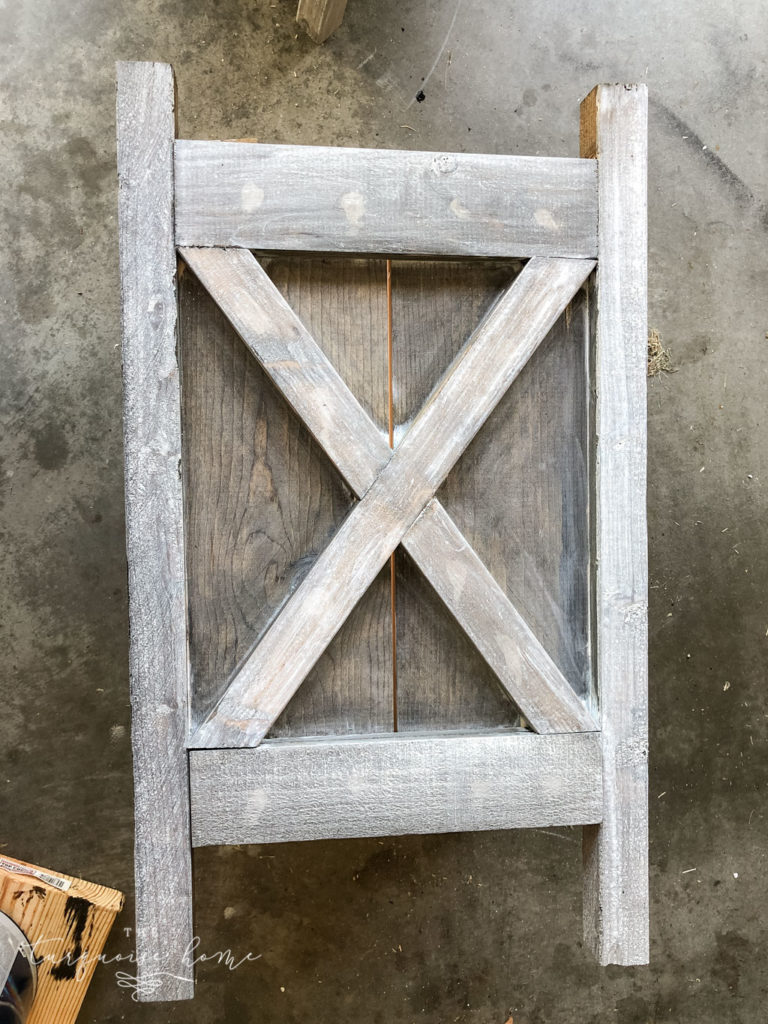 Super easy gray washed wood technique!