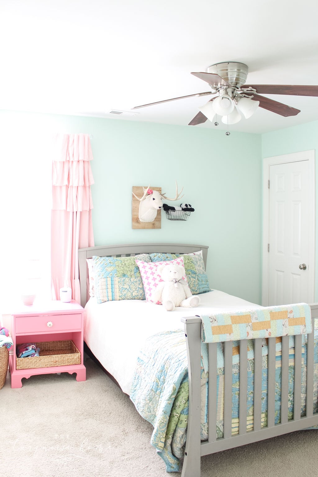 Rooms decor ideas for girls | girls bedroom ideas | turquoise and pink girls bedroom decor
