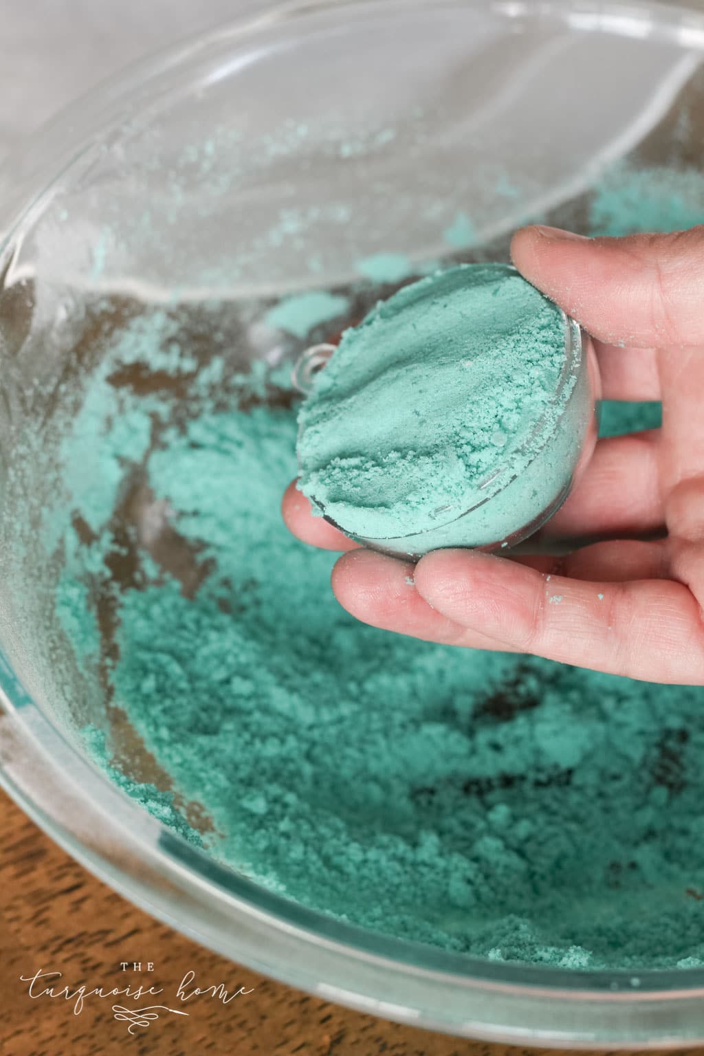 DIY Bath Bombs + Printable Gift Tag - The Turquoise Home