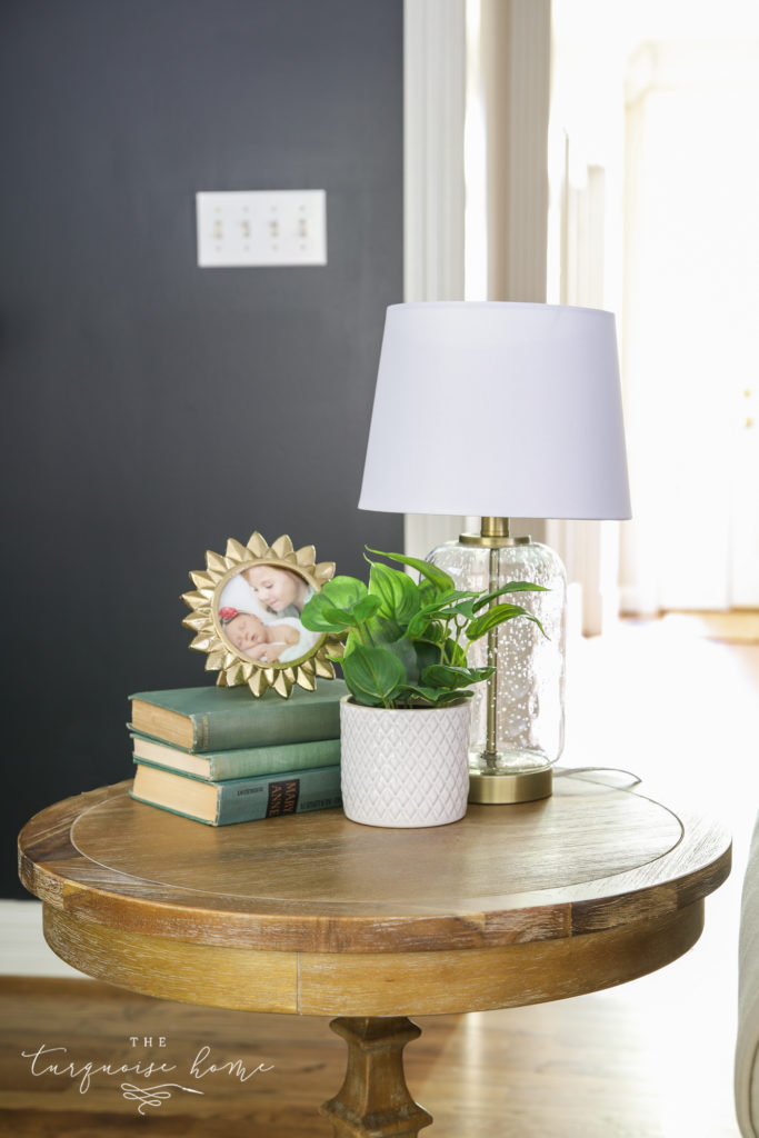 how to decorate end tables without lamps