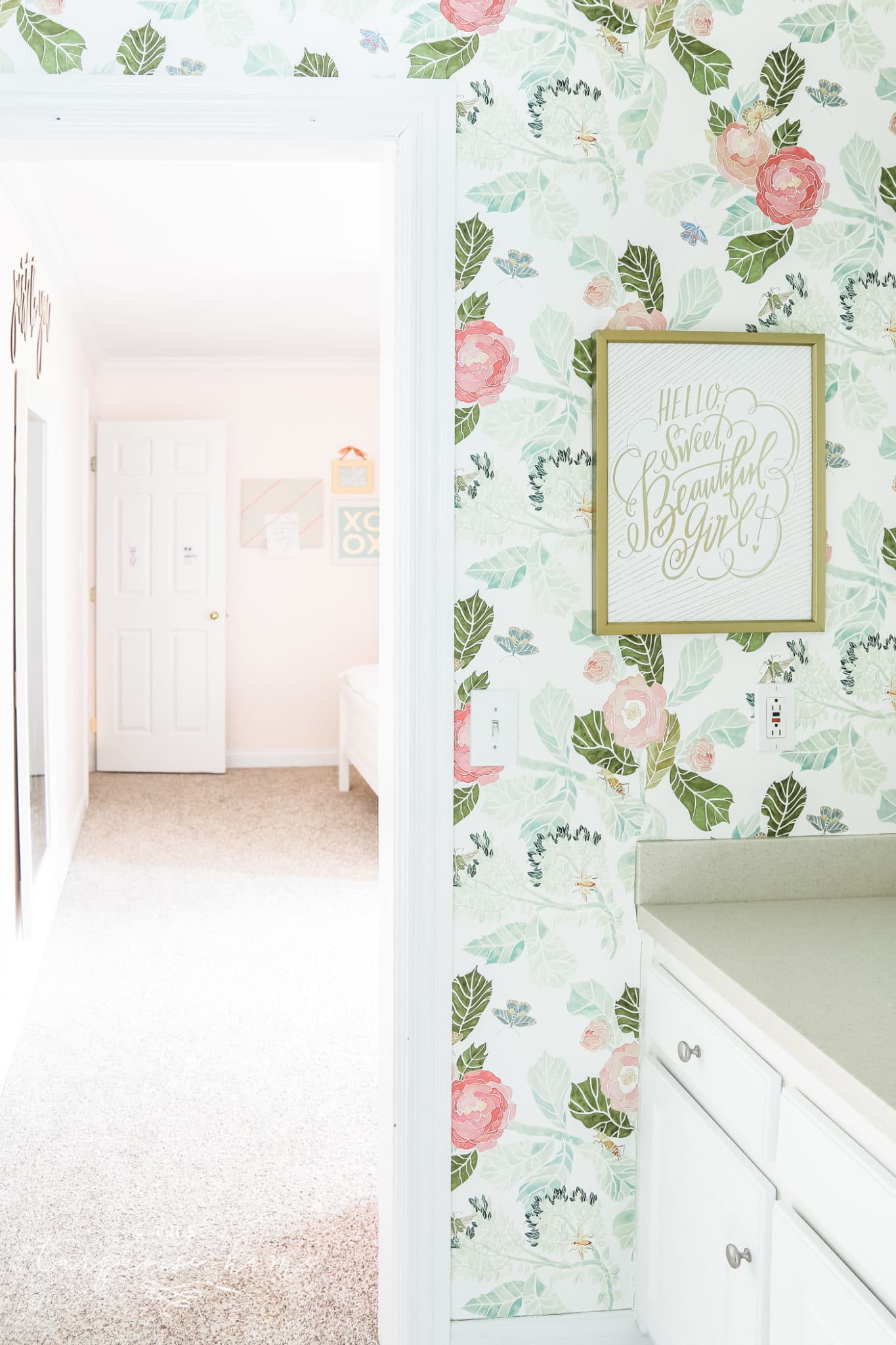 How to Select Wallpaper {Decorating 101}