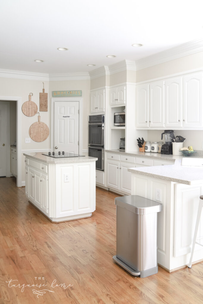 Kitchen painted Edgecomb Gray