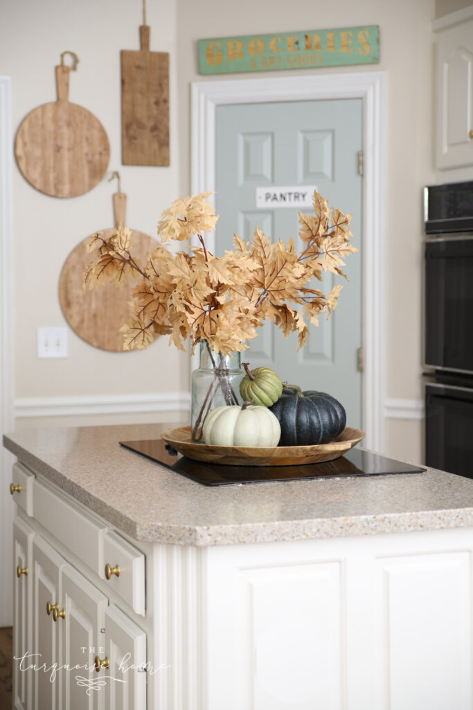 Simple Fall Decor in the Kitchen