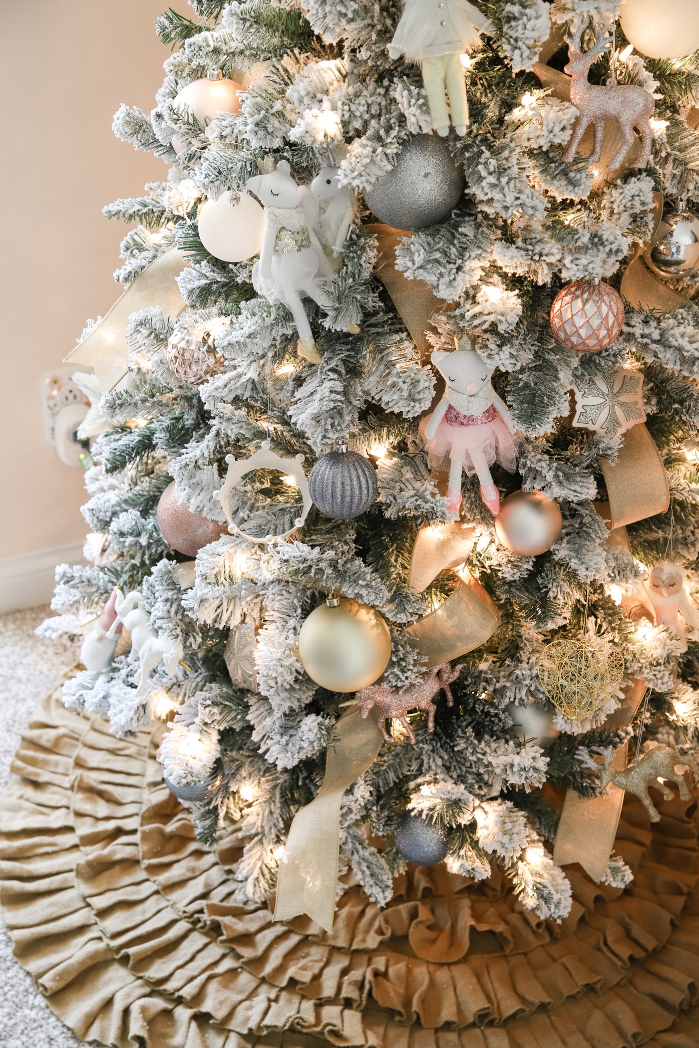 Girls' Bedroom Christmas Tree Decor