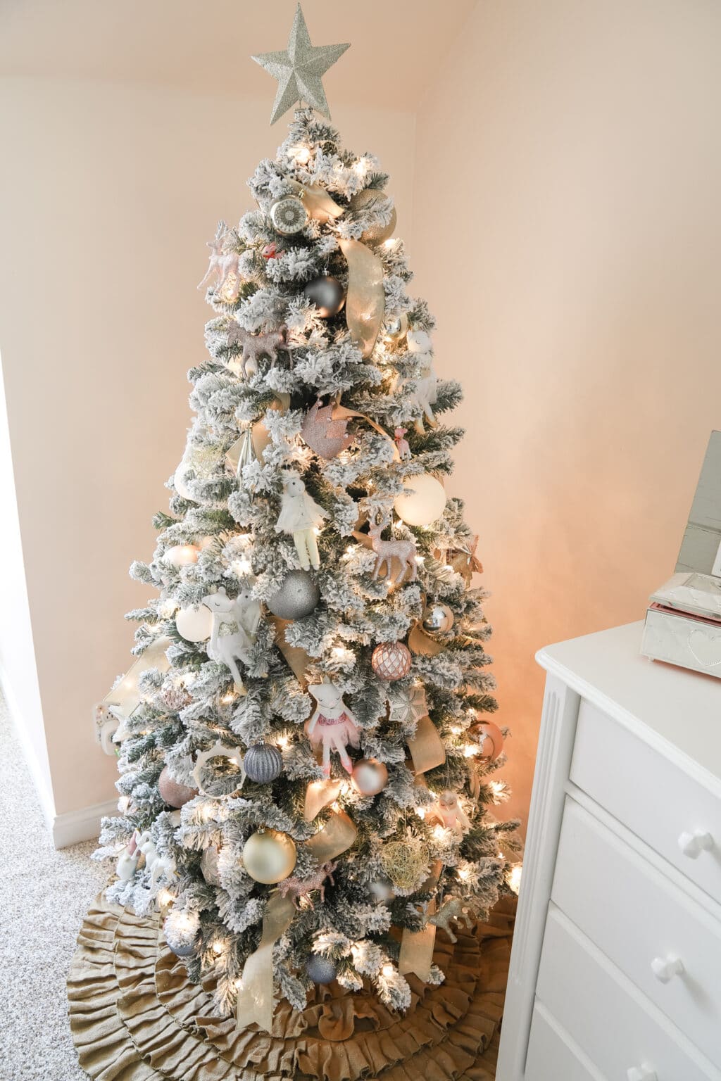 The Most Beautiful Christmas Tree Decorating Ideas