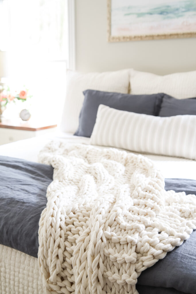 Ways to Make a Bed: 5 Designer-Approved Methods