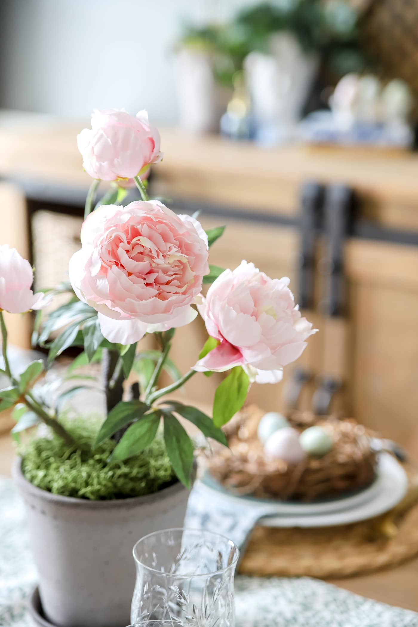 Garden rose centerpiece