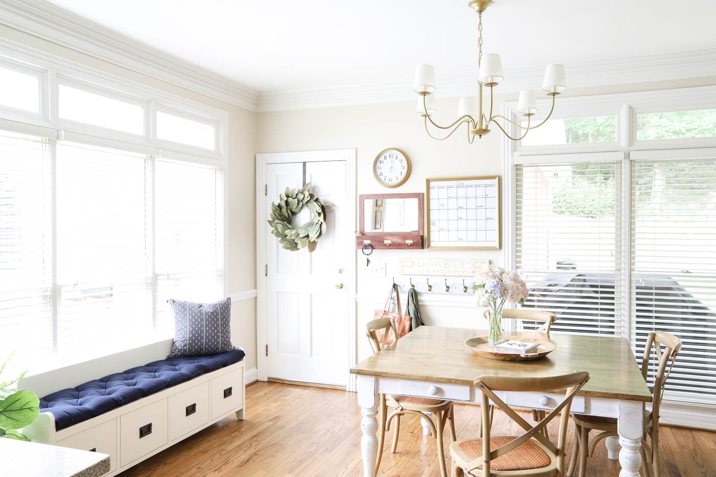 Traditional Eat-In Kitchen Makeover