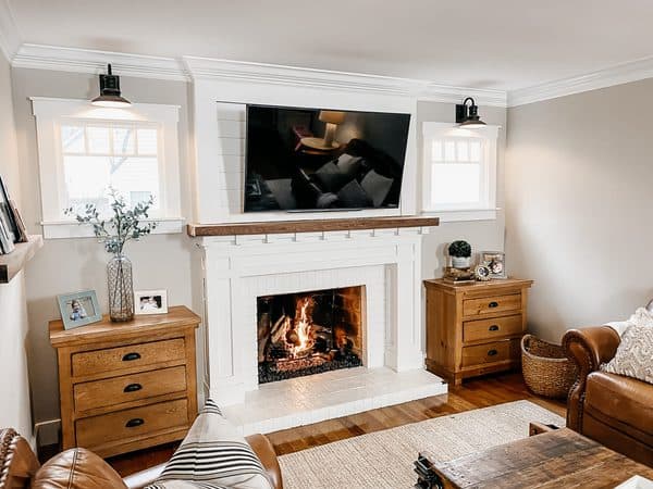 Accessible Gray painted living room with natural tone decor