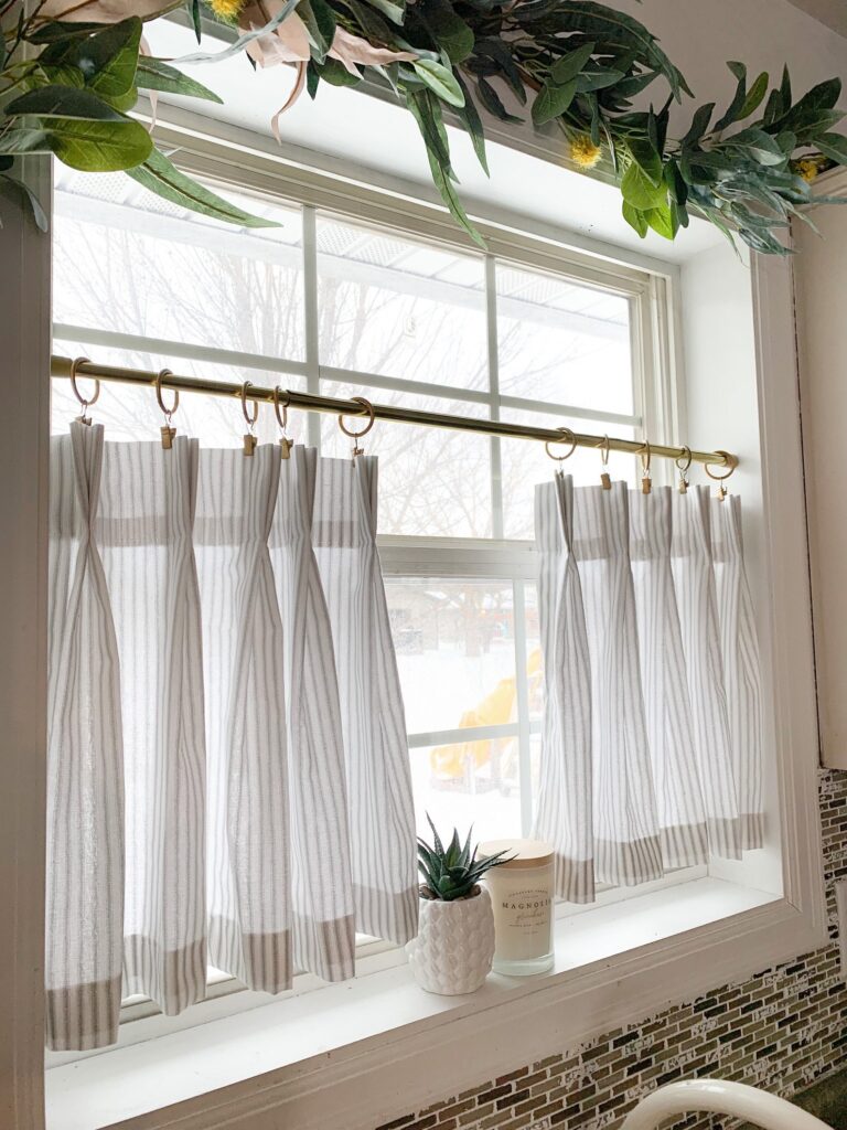 Cafe Curtains for Kitchen Sink