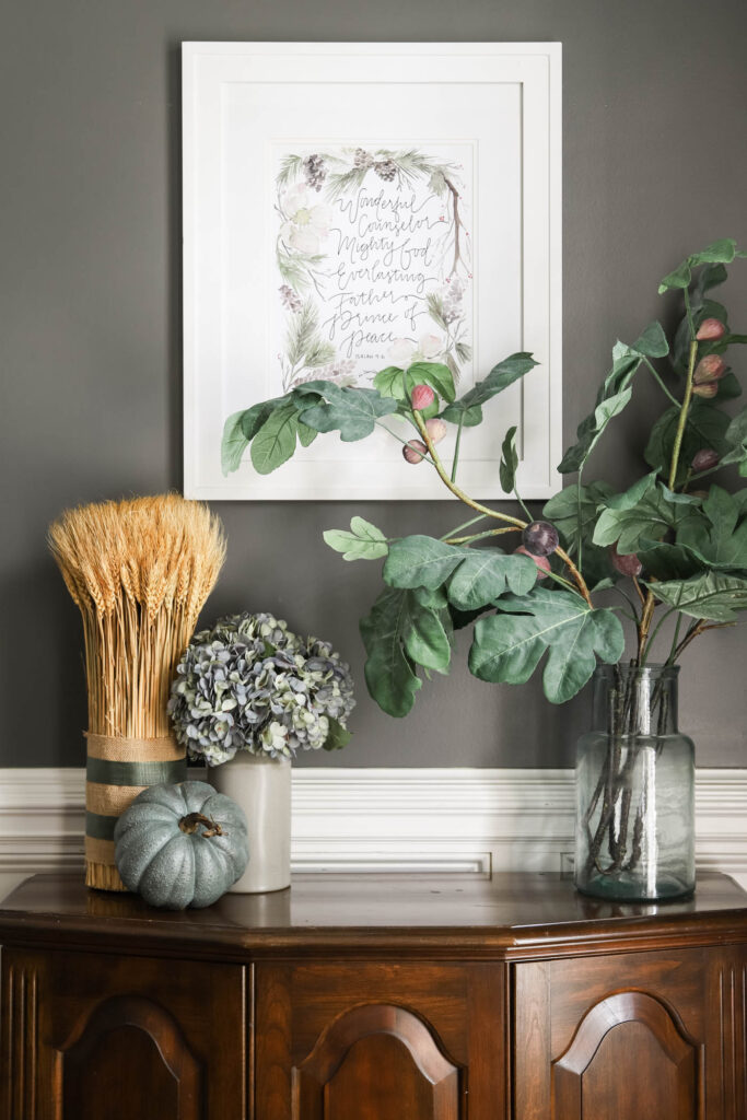 Fall Decor in Dining Room