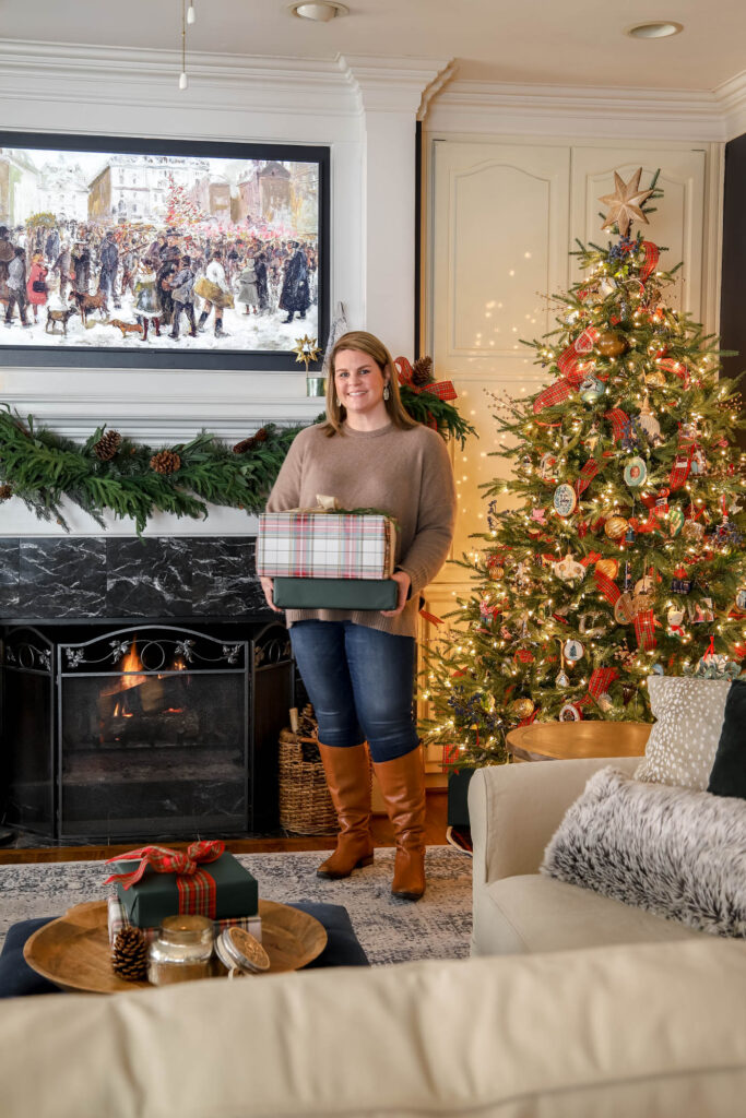 Plaid Christmas Decor in the Living Room