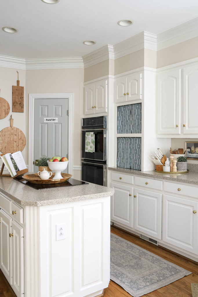 How to Decorate Kitchen Counters: HGTV Pictures & Ideas