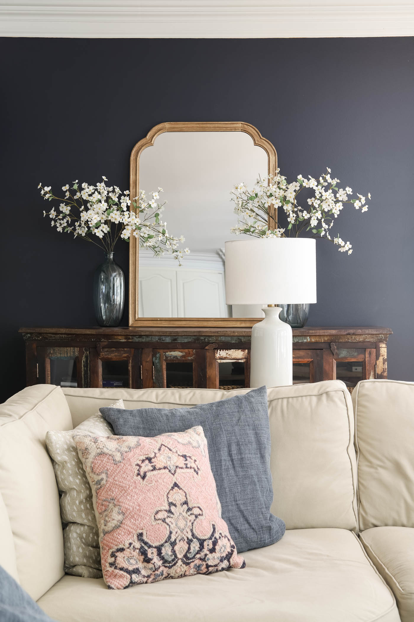 9 Simple Ways To Decorate Your Home For Spring