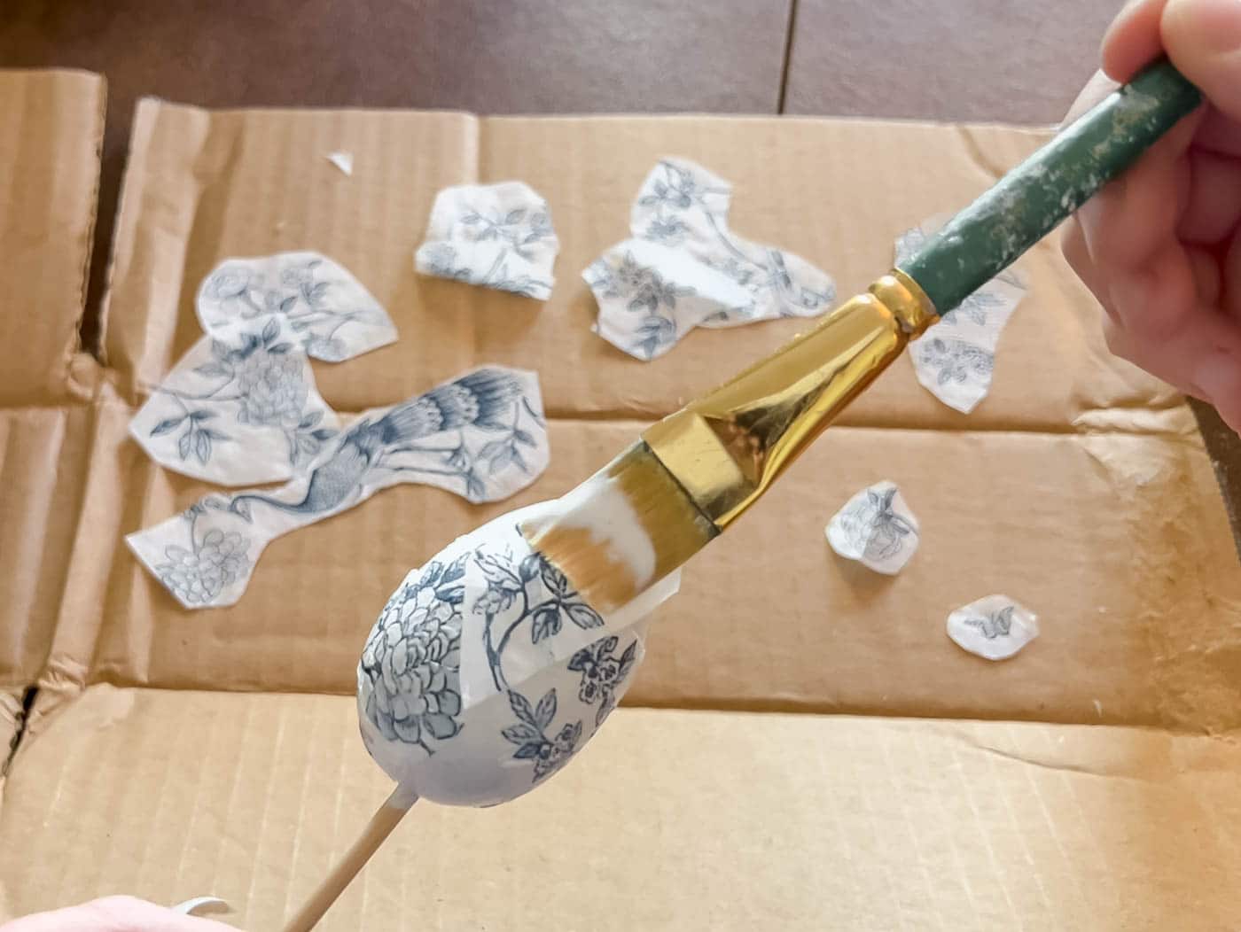 Decoupage Eggs with Paper Napkin