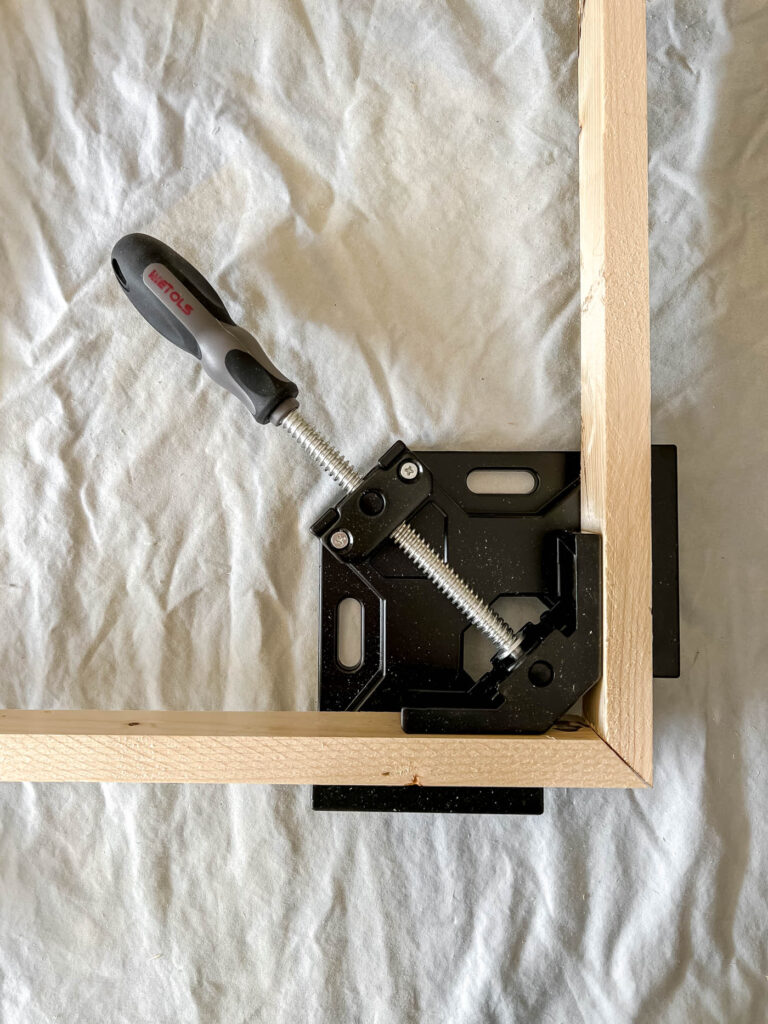 Clamp corners with 1" x 2" angled boards