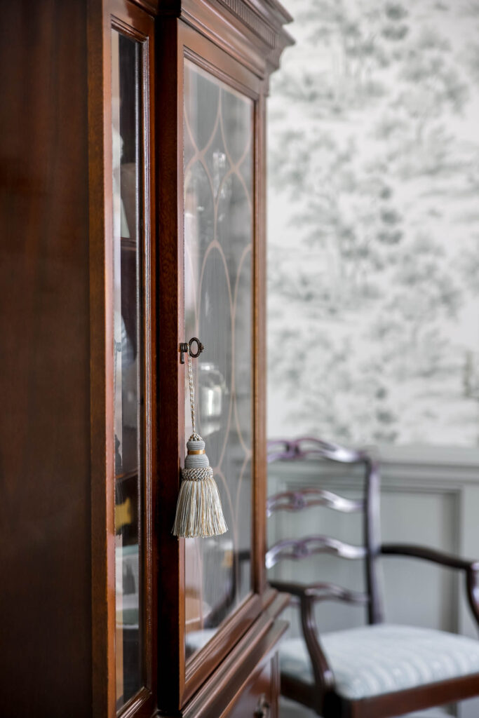 Traditional Dining Room Reveal - The Turquoise Home