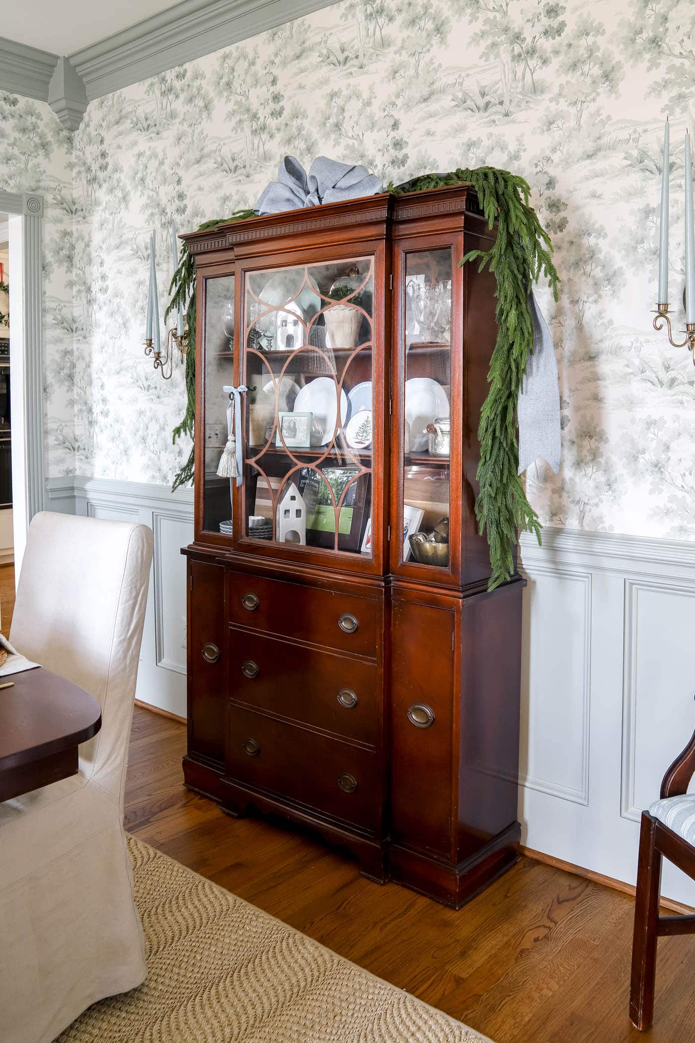 china hutch in dining room for christmas