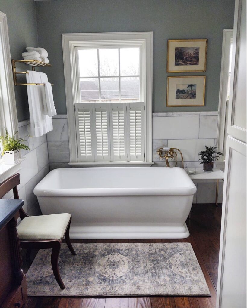 Sherwin Williams Oyster Bay {Review}