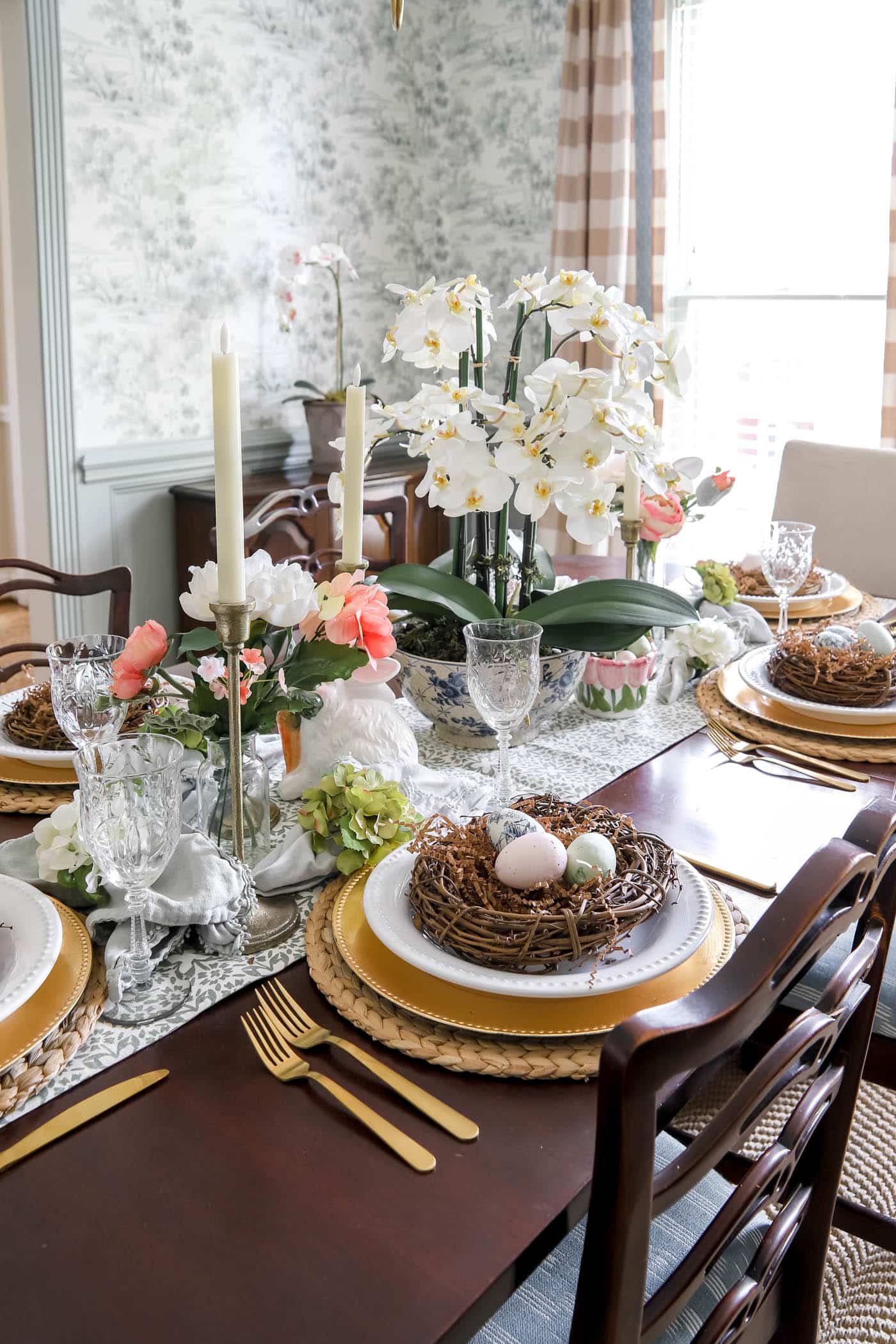 Soft Colored Table Linens for Spring Table Decor