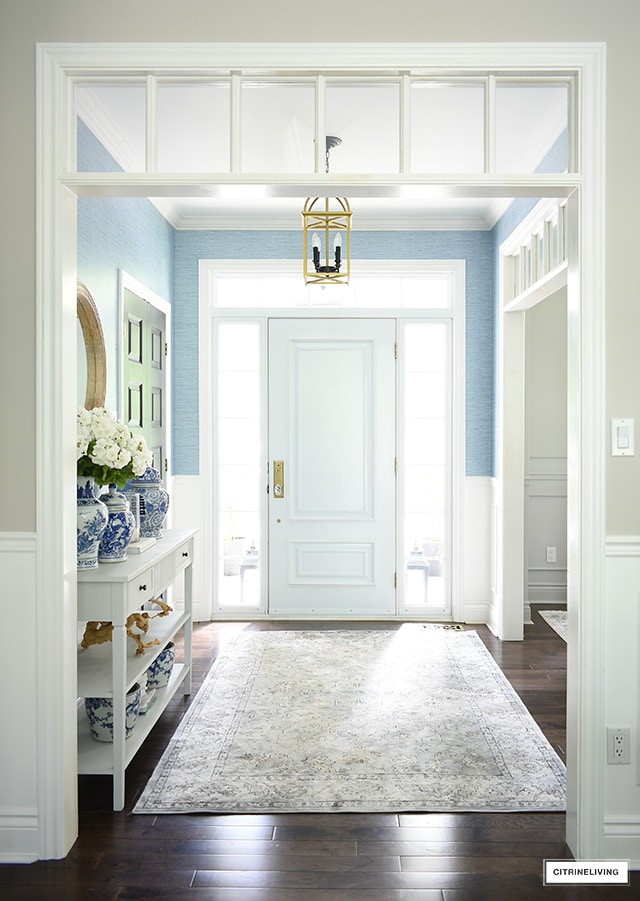 Summer Entryway with large rug