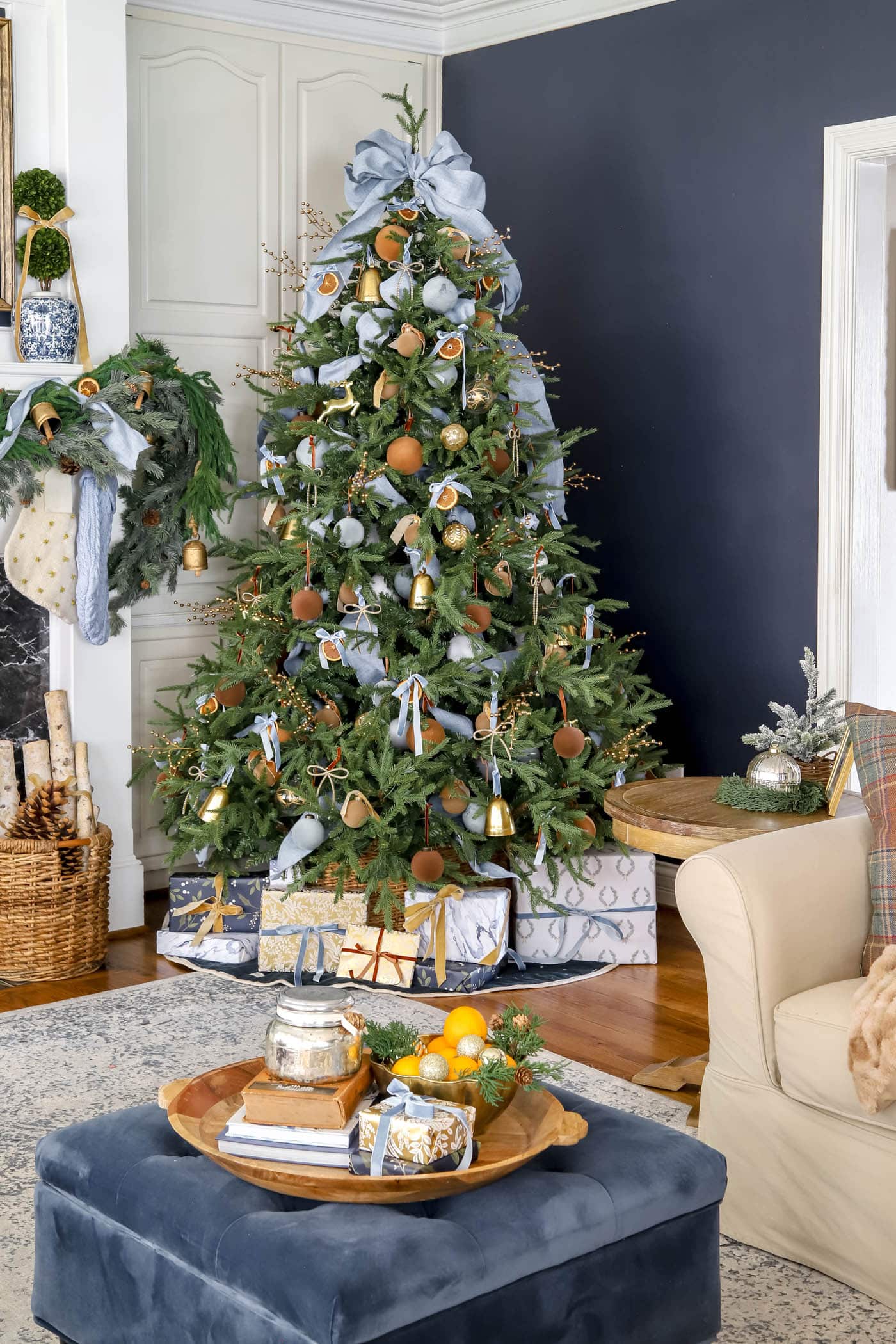 gold, brown and blue Christmas tree decor.