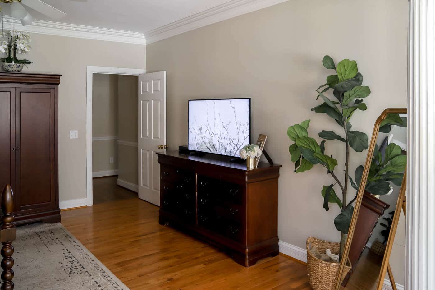 bedroom TV wall before