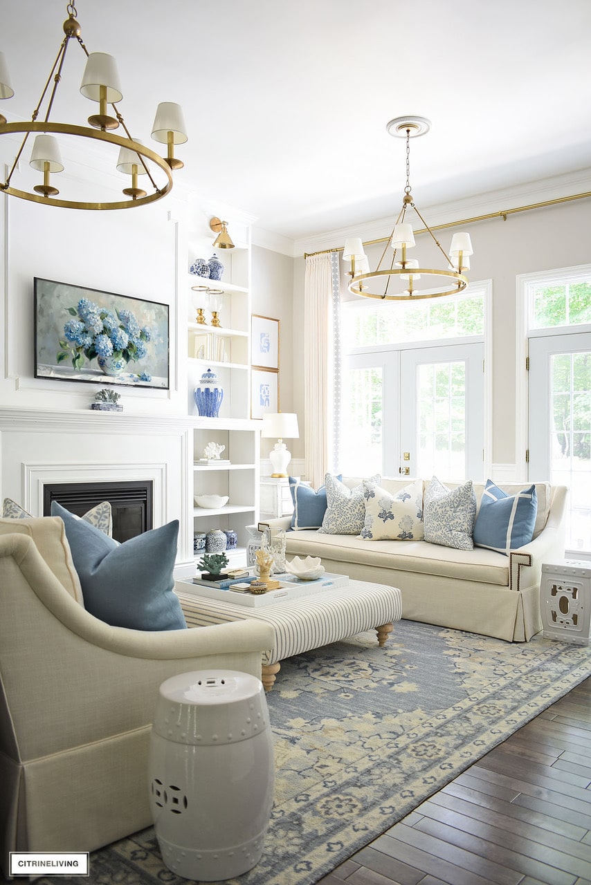 summer living room from citrineliving