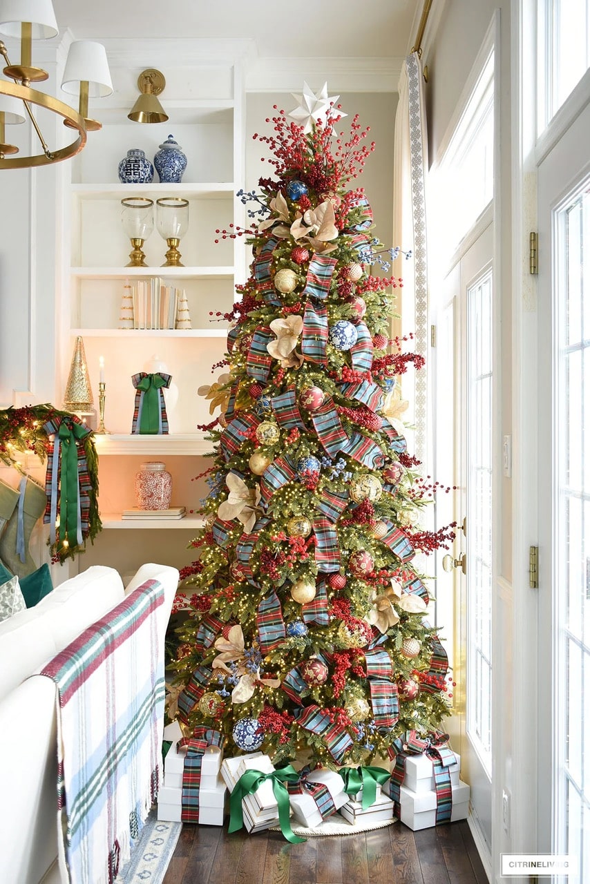 traditional christmas tree decor