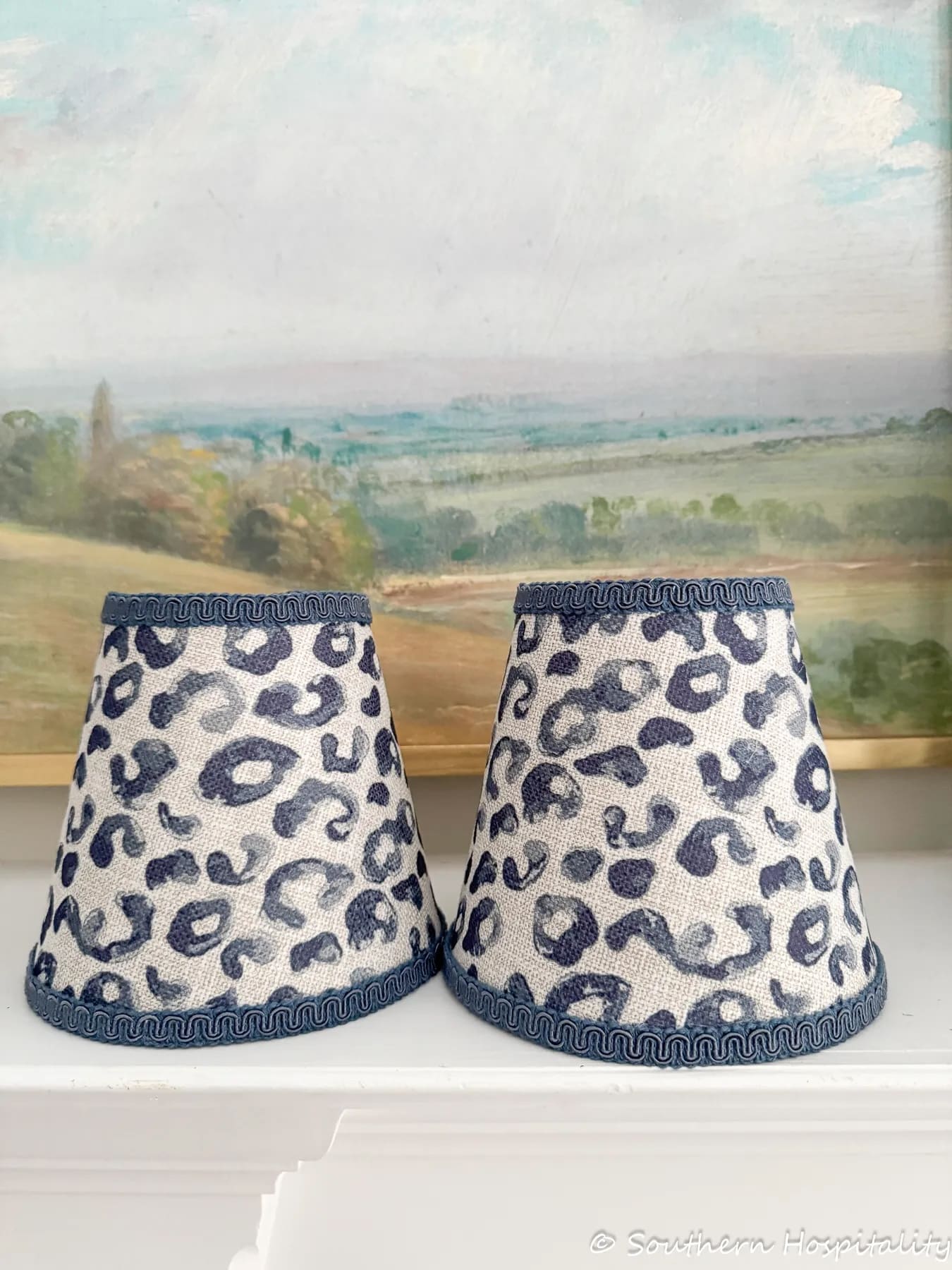 How to cover lampshades with fabric