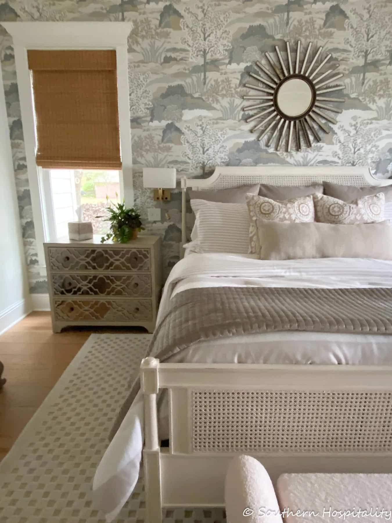 neutral coastal primary bedroom decor