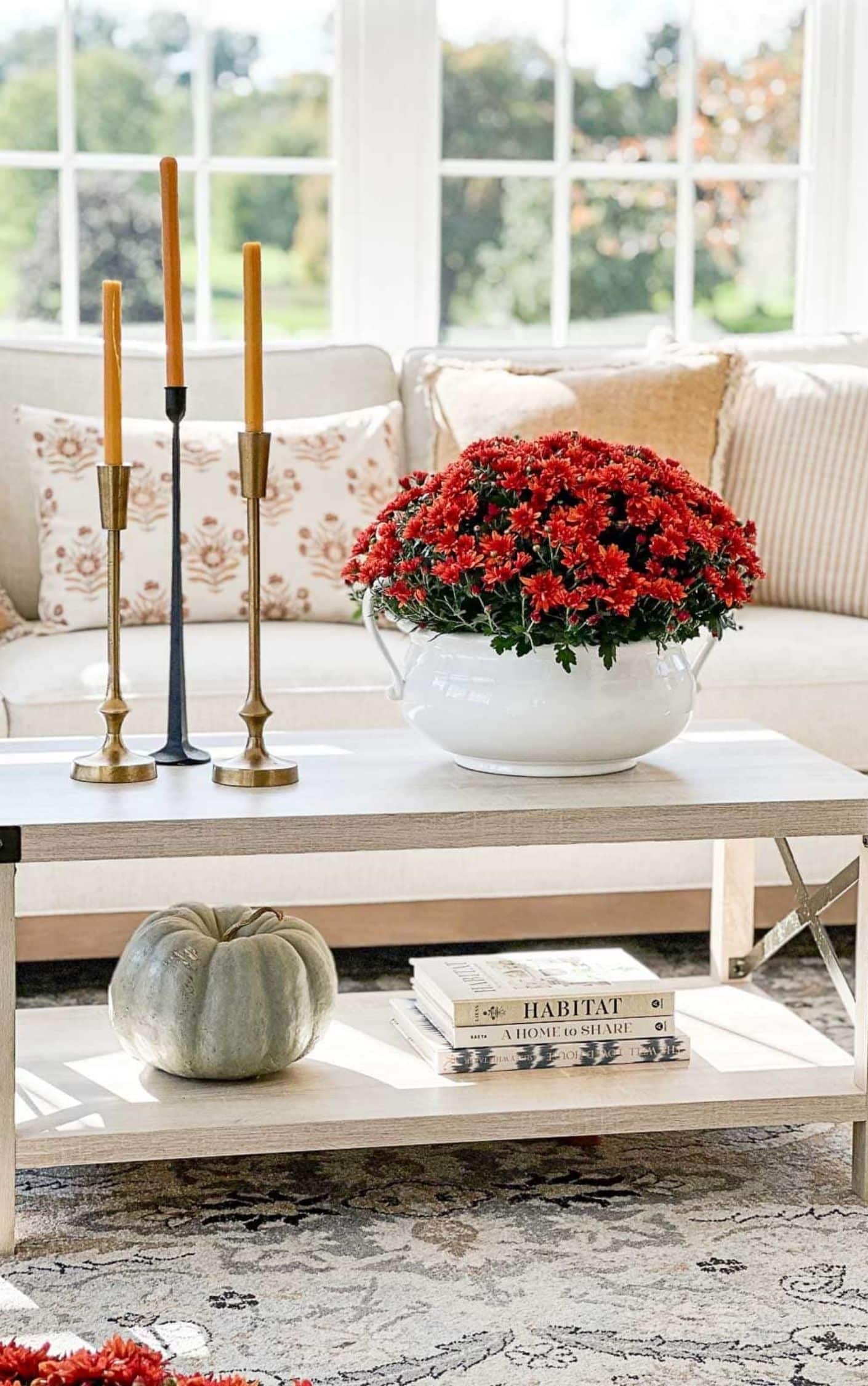 Decorating a Small Room For Fall Through Thanksgiving