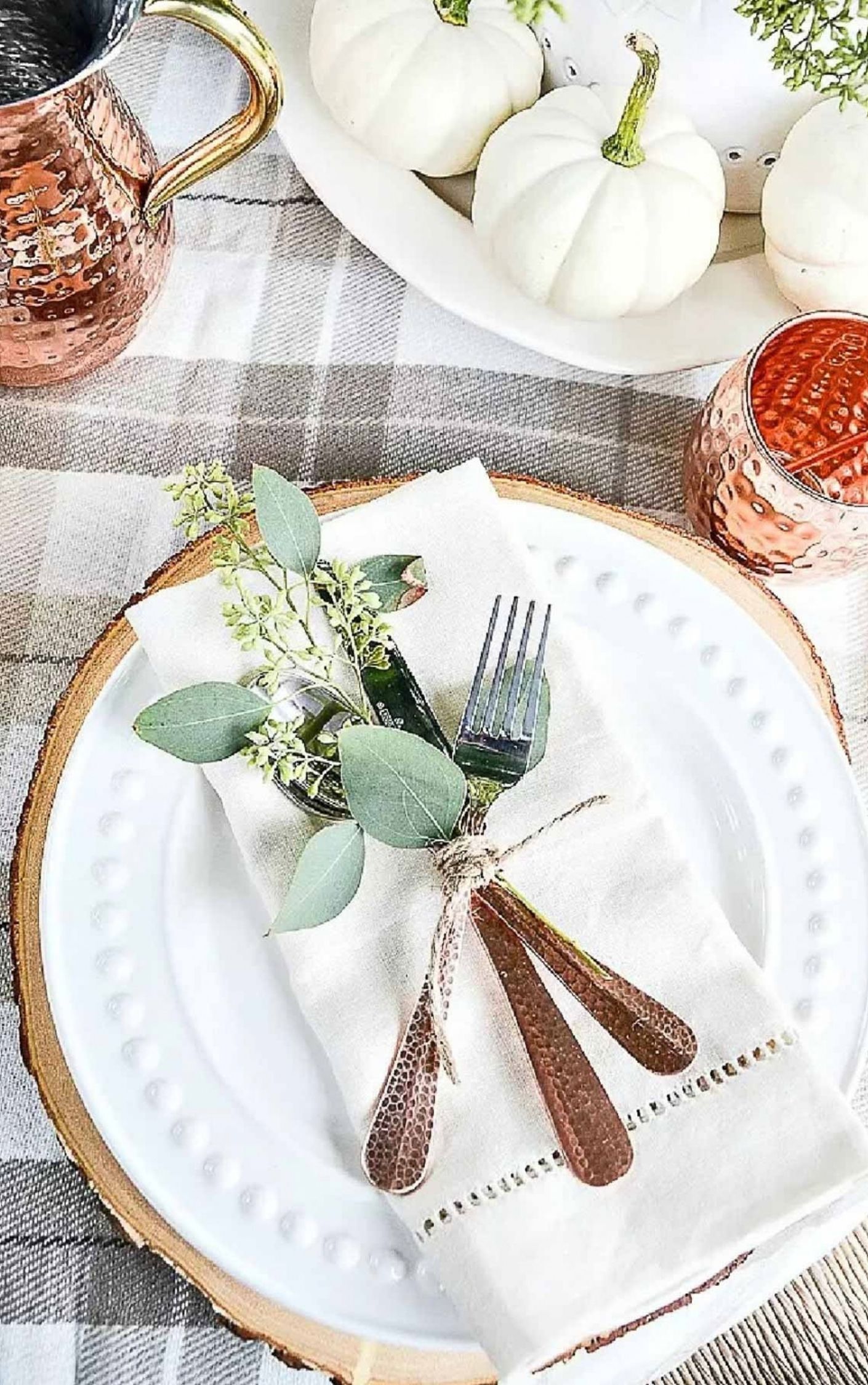 Simple Fall Table Setting Cozy Fall Living Room, Beautiful Autumn Table Setting & Easy Seasonal ...